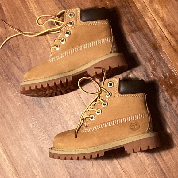 Toddler Boy Size 6 New Timberland Boots with box - Picture 3 of 5